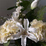Cream Elegance Bouquet